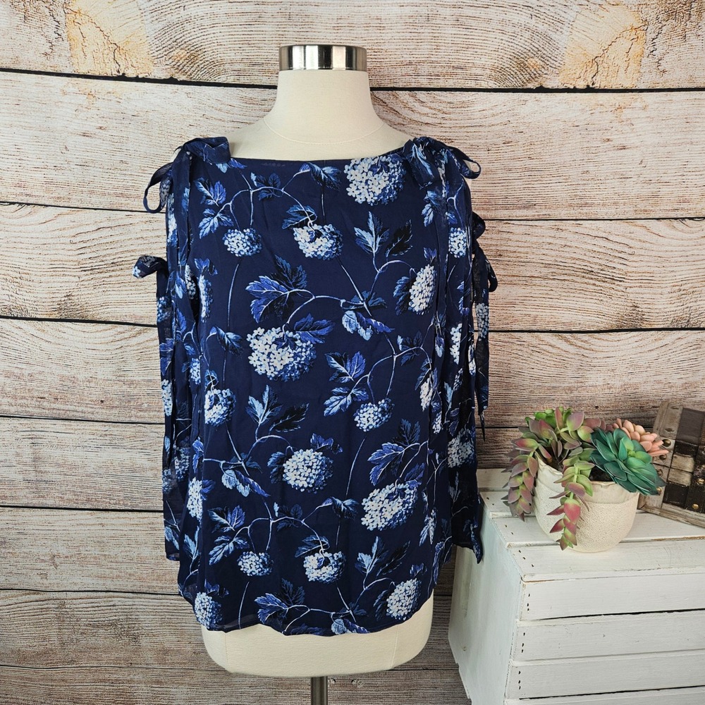 Club Monaco Dolice Silk Cold Shoulder Floral Top Maritime Navy Blue XS